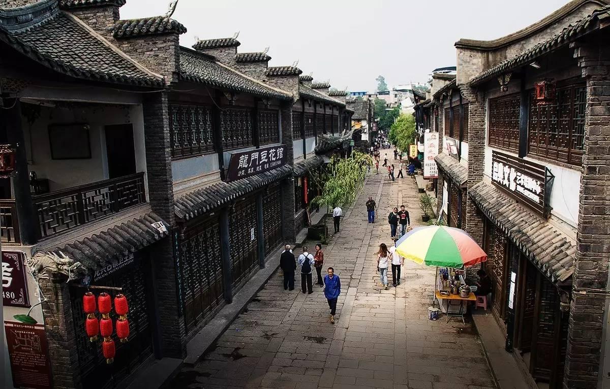探索问题答案，尽在这是什么车的内饰，有大神知道不？问答平台
